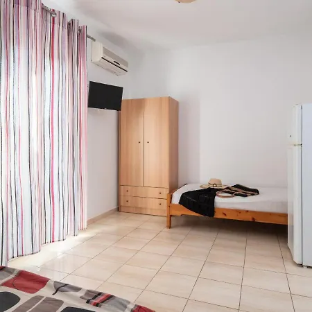 Studios Kofos Limin *