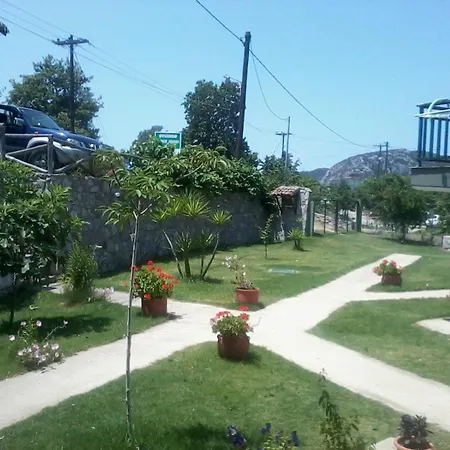 Kofos Limin アパート *