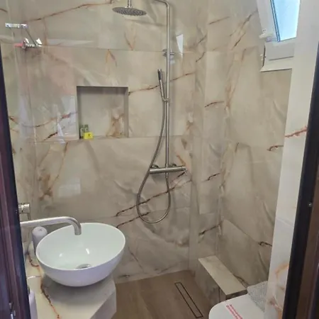 Kofos Limin アパート ポルト・クウフォ